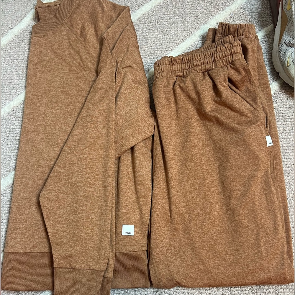 Vuori Jogger Set ⭐️